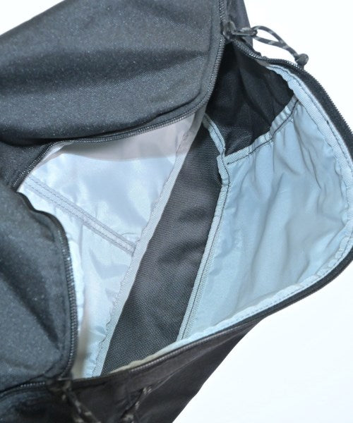 New Balance กระเป๋าสะพาย