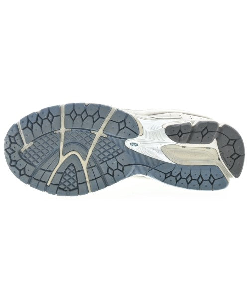 New Balance รองเท้าผ้าใบ