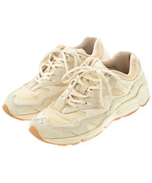 New Balance รองเท้าผ้าใบ