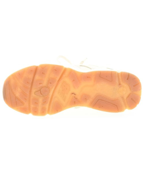 New Balance รองเท้าผ้าใบ