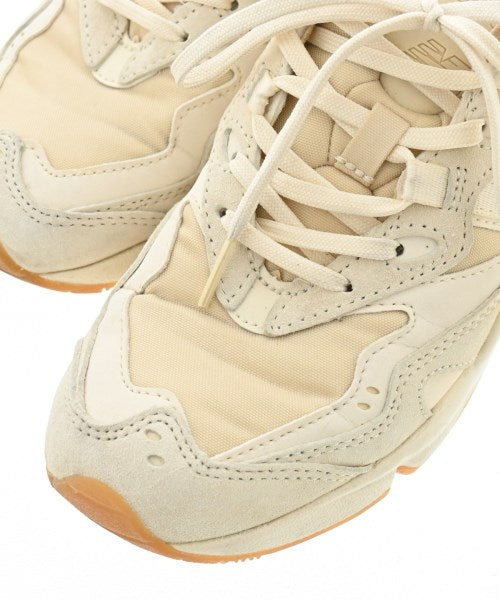 New Balance รองเท้าผ้าใบ