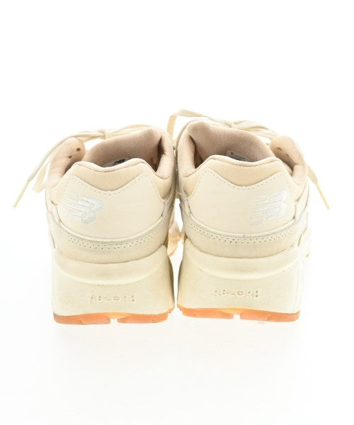 New Balance รองเท้าผ้าใบ