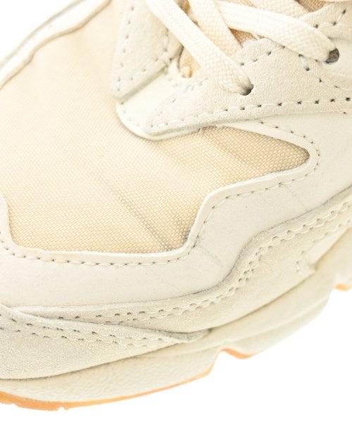 New Balance รองเท้าผ้าใบ