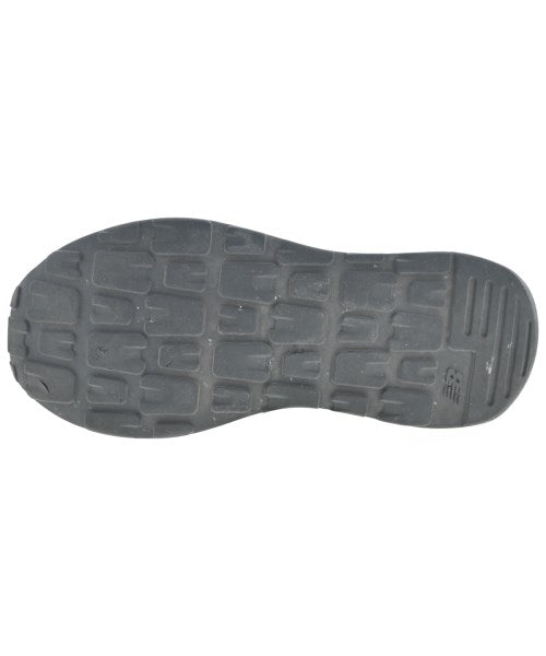 New Balance รองเท้าผ้าใบ