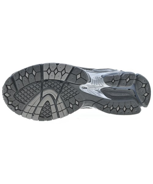 New Balance รองเท้าผ้าใบ