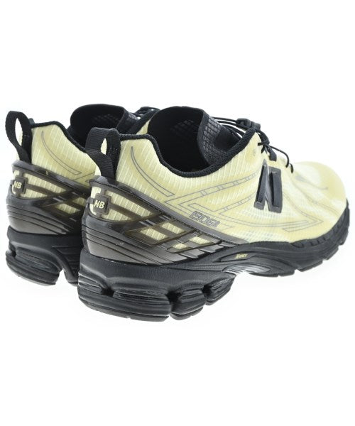 New Balance รองเท้าผ้าใบ