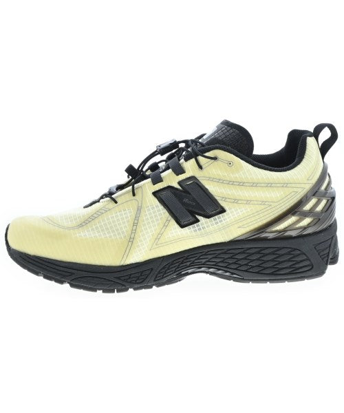 New Balance รองเท้าผ้าใบ