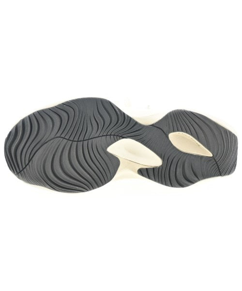 New Balance รองเท้าผ้าใบ