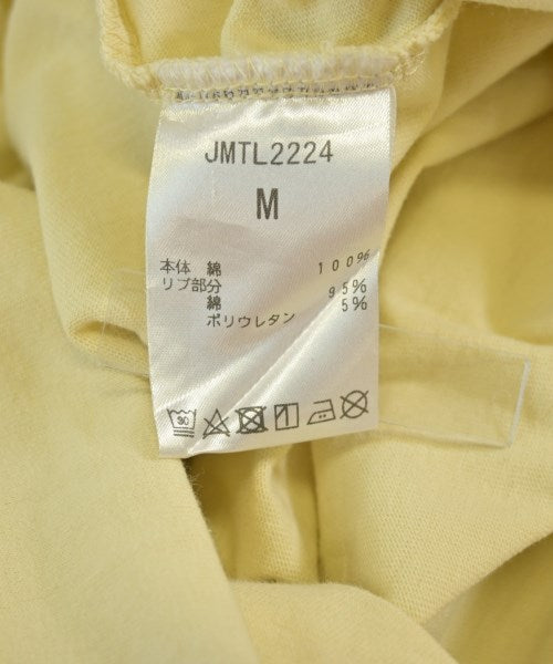 New Balance เสื้อยืด/เสื้อท็อปส์