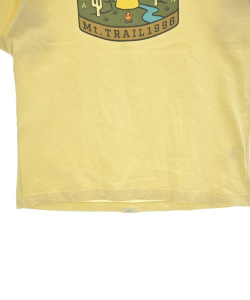 New Balance เสื้อยืด/เสื้อท็อปส์