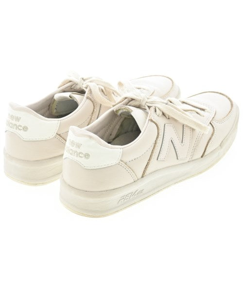 New Balance รองเท้าผ้าใบ