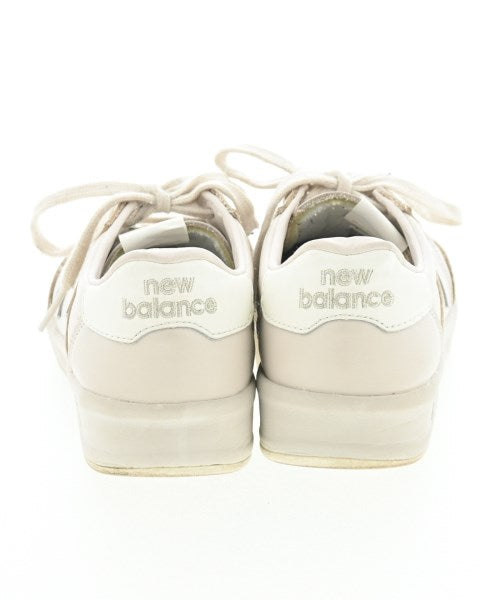 New Balance รองเท้าผ้าใบ
