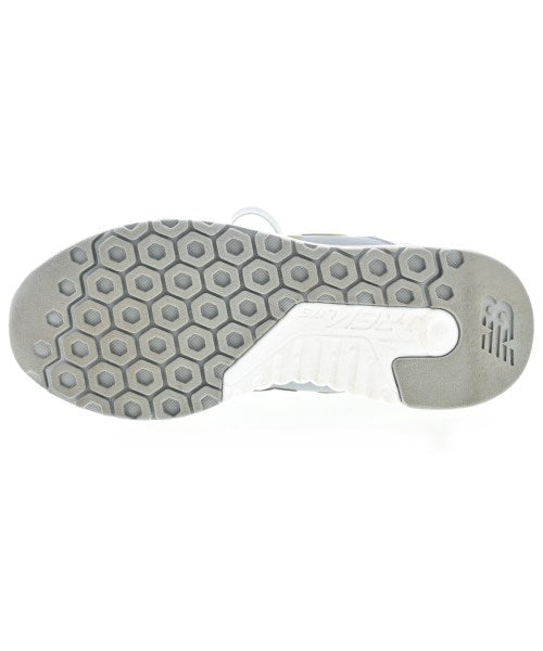 New Balance รองเท้าผ้าใบ