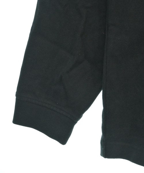 New Balance เสื้อยืด/เสื้อท็อปส์