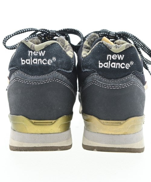 New Balance รองเท้าผ้าใบ