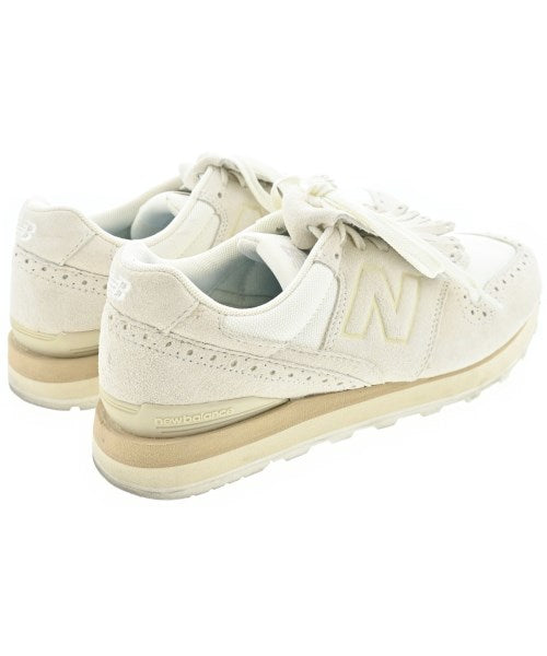 New Balance รองเท้าผ้าใบ