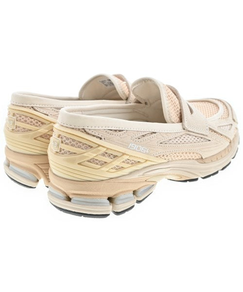 New Balance รองเท้าผ้าใบ