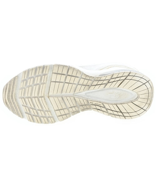 New Balance รองเท้าผ้าใบ