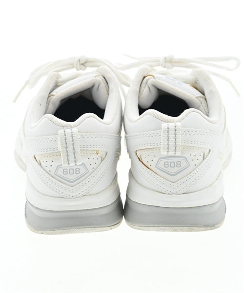 New Balance รองเท้าผ้าใบ