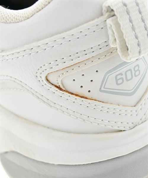 New Balance รองเท้าผ้าใบ