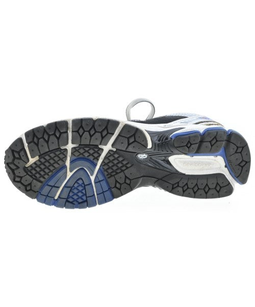 New Balance รองเท้าผ้าใบ