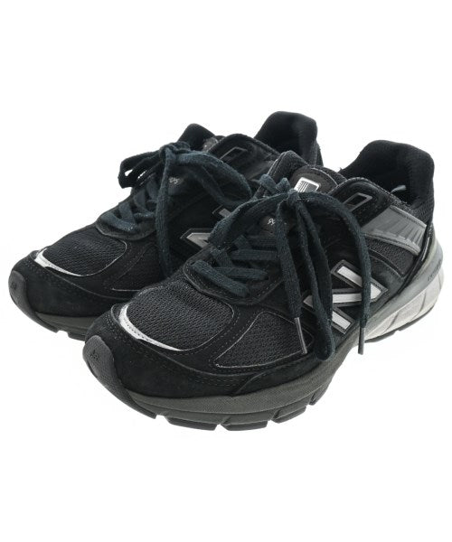 New Balance รองเท้าผ้าใบ