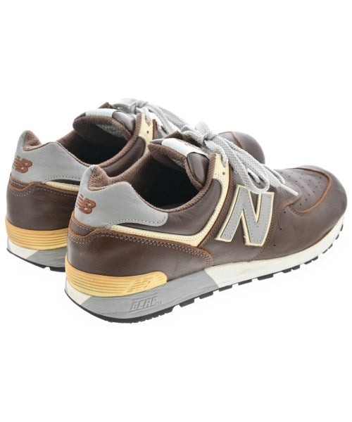 New Balance รองเท้าผ้าใบ