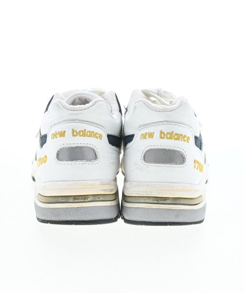 New Balance รองเท้าผ้าใบ