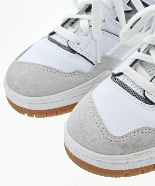 New Balance รองเท้าผ้าใบ
