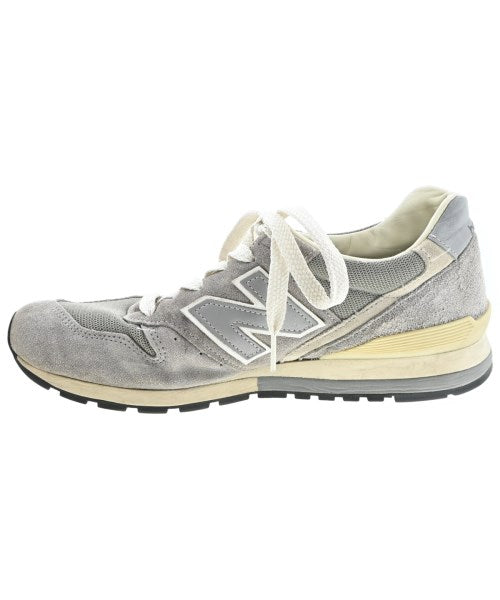 New Balance รองเท้าผ้าใบ