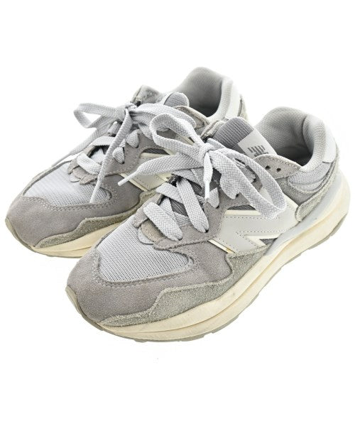 New Balance รองเท้าผ้าใบ