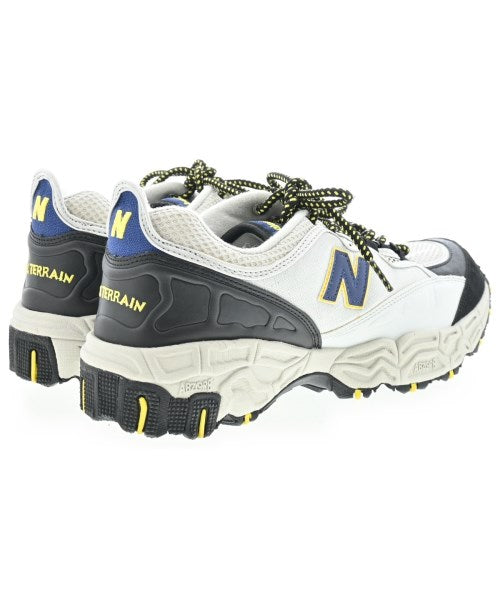 New Balance รองเท้าผ้าใบ