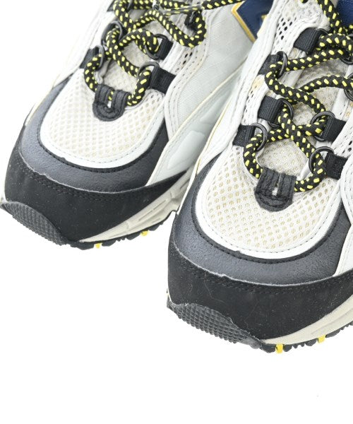 New Balance รองเท้าผ้าใบ