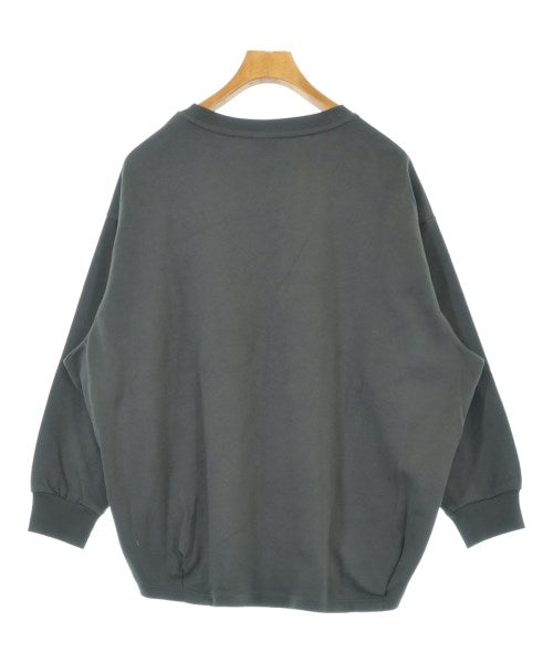New Balance เสื้อยืด/เสื้อท็อปส์