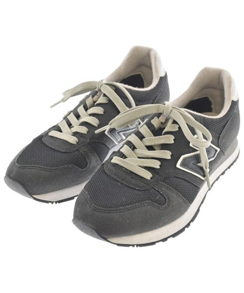 New Balance รองเท้าผ้าใบ