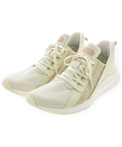 New Balance รองเท้าผ้าใบ