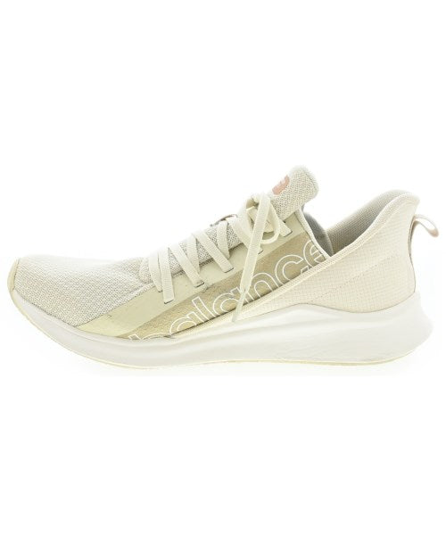 New Balance รองเท้าผ้าใบ