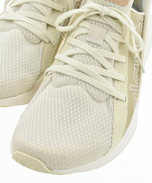 New Balance รองเท้าผ้าใบ