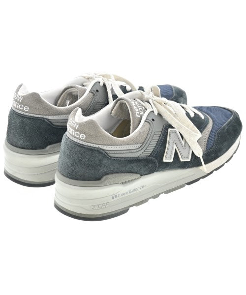 New Balance รองเท้าผ้าใบ