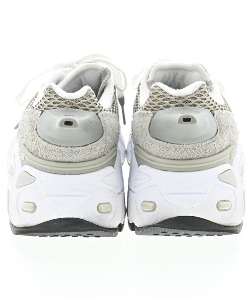 New Balance รองเท้าผ้าใบ