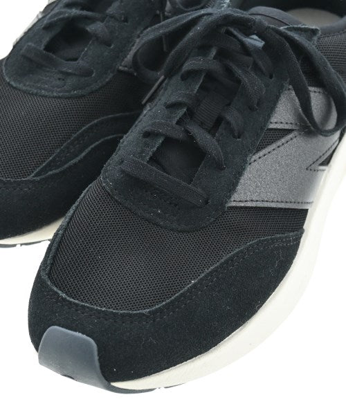 New Balance รองเท้าผ้าใบ
