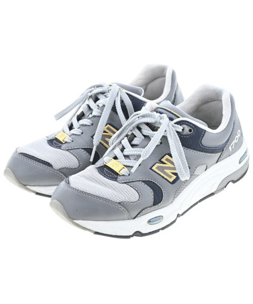 New Balance รองเท้าผ้าใบ