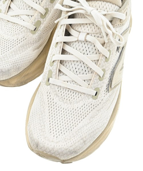 New Balance รองเท้าผ้าใบ