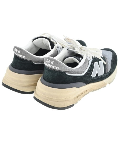 New Balance รองเท้าผ้าใบ