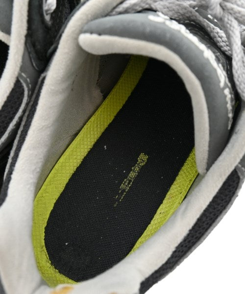 New Balance รองเท้าผ้าใบ