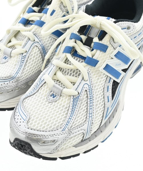 New Balance รองเท้าผ้าใบ