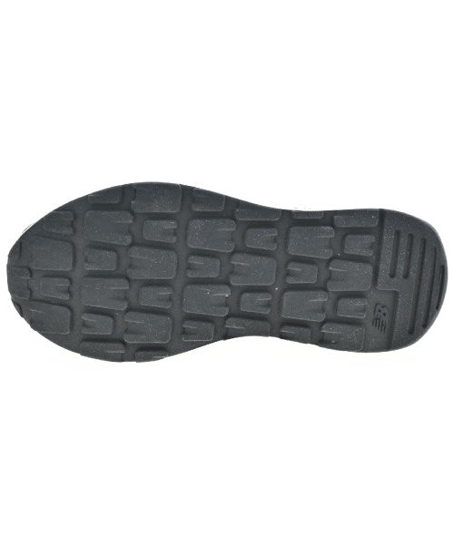 New Balance รองเท้าผ้าใบ