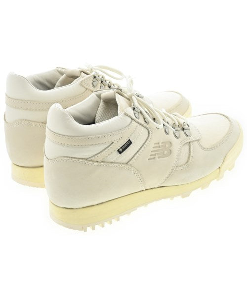 New Balance รองเท้าผ้าใบ