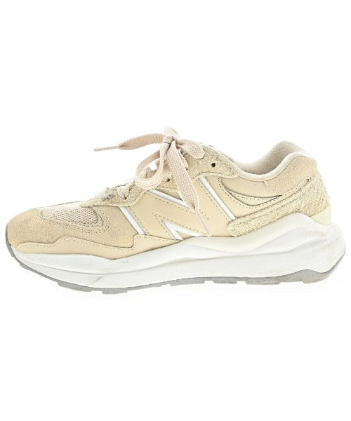New Balance รองเท้าผ้าใบ