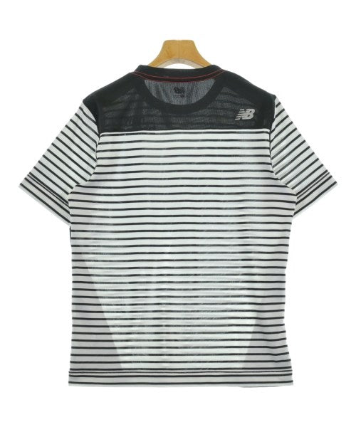 New Balance เสื้อยืด/เสื้อท็อปส์